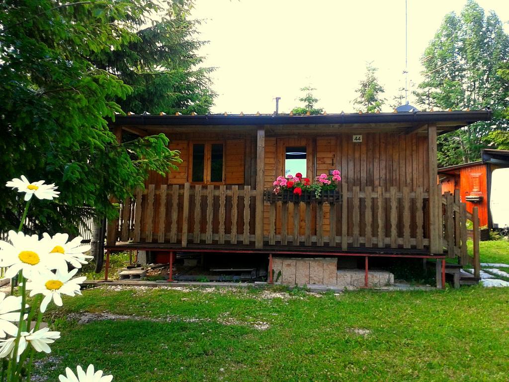Campeggio Branchetto Hotel Bosco Chiesanuova Buitenkant foto