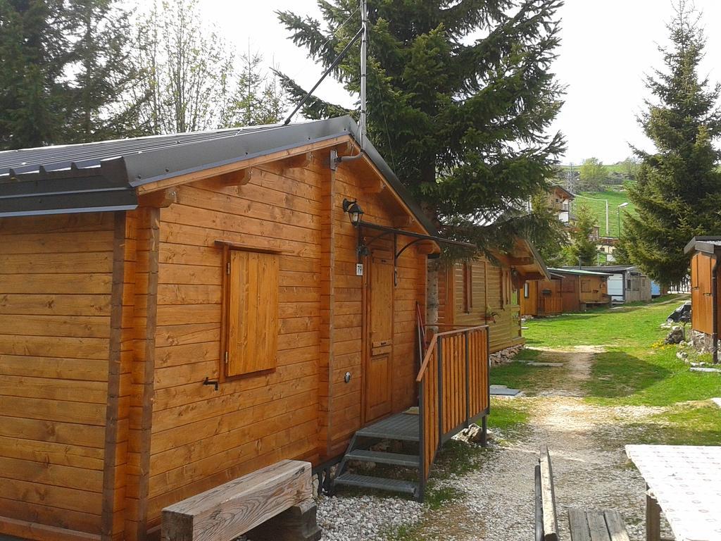 Campeggio Branchetto Hotel Bosco Chiesanuova Buitenkant foto