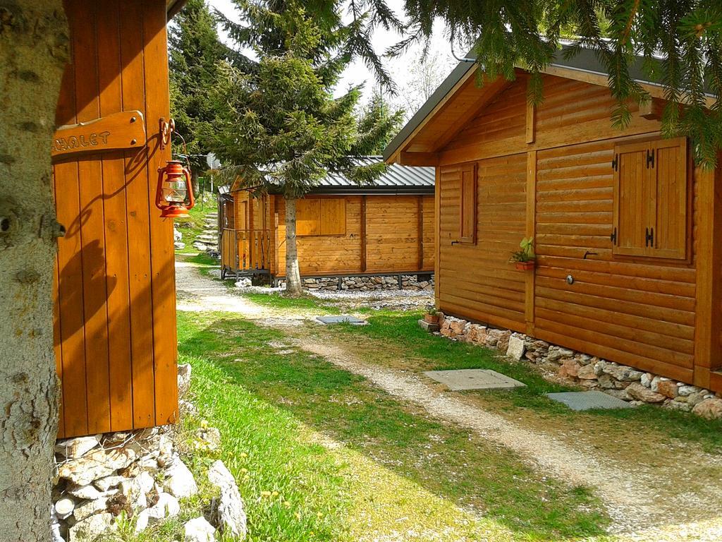 Campeggio Branchetto Hotel Bosco Chiesanuova Buitenkant foto