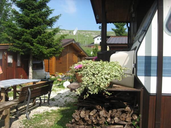 Campeggio Branchetto Hotel Bosco Chiesanuova Buitenkant foto
