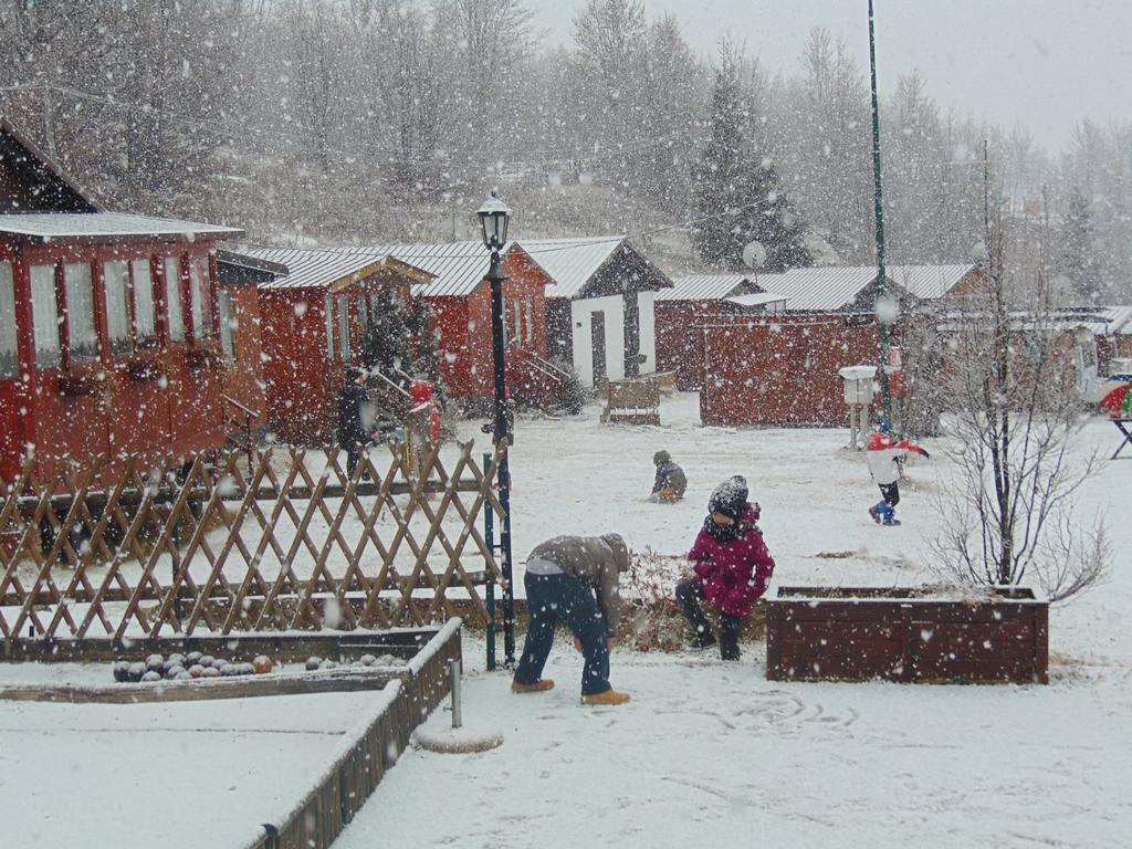 Campeggio Branchetto Hotel Bosco Chiesanuova Buitenkant foto