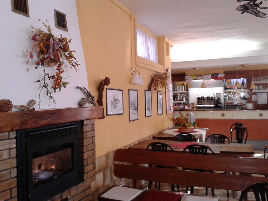 Campeggio Branchetto Hotel Bosco Chiesanuova Buitenkant foto